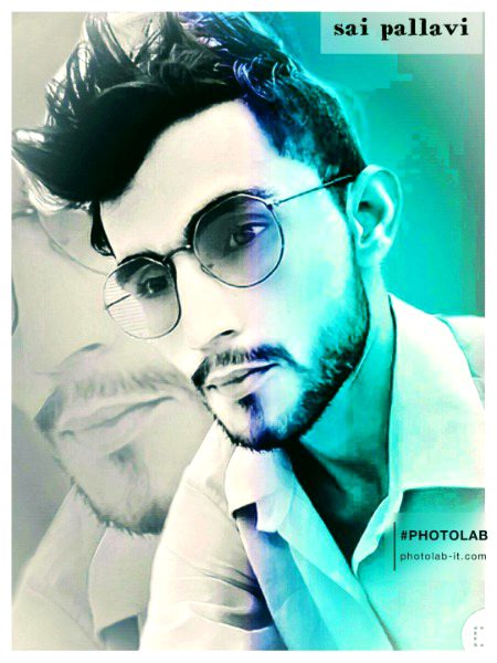 جن سے تم مل کر غرور کرتے ہو 😎
وه ہم سے ملنے کو ترستے ہیں🔥🙏