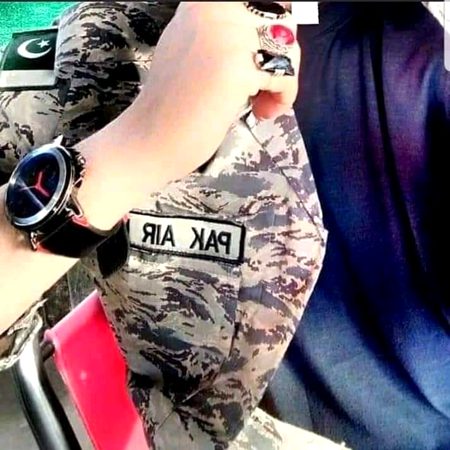 بچہ بچہ کرتا ہے احترام اس وردی کا
مجھے فخر ہے کہ میں اس وردی میں ہوں😍😍😍❤❤❤