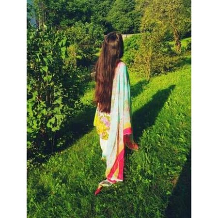 ایک وہی تو رنگ پسند ہے مجھے 🔥😌
جو مجھے سامنے دیکھ کے اُڑتا ہے آپکا💯🍁
#hyee sadqyyy😍😘