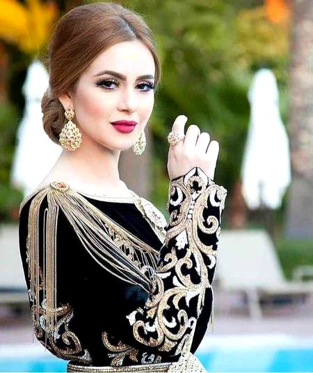 Dunyan m har chz ka faida uthao💓

Mgr kisi k bharosy ka ni 💔