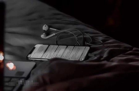 ﮐﺲ ﻗﺪﺭ ﺍﺫﯾﺖ ﮨﻮﺗﯽ ﺍﺱ ﻭﻗﺖ ﺟﺐ ﺁﭖ ﺍﭘﻨﯽ ﻋﺰﺕ ﻧﻔﺲ ﮐﻮ ﻣﺎﺭ ﮐﮯ ﮐﺴﯽ ﺳﮯ ﺑﺎﺕ ﮐﺮﻧﮯ ﮐﯽ ﺑﮭﯿﮏ ﻣﺎﻧﮕﻨﮯ ﭘﺮ ﻣﺠﺒﻮﺭ ﮨﻮﮞ