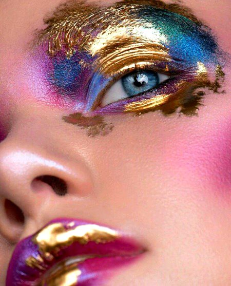 تمہارے کہیں اور مصروف ہونے سے
صبر تو آجاتا ہے پر نیند نہیں آتی