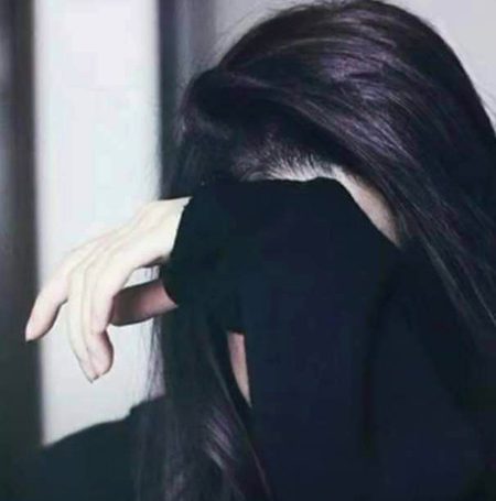BHUT MUSHKIL HAI...
HAS KE DARD BARDASH KRNA.😀