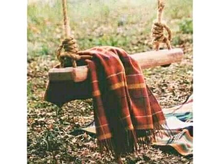 میرا ذکر پڑھنے والے کہیں میرا راستہ نہ چن لیں
سر ورق  یہ بھی لکھنا کی مجھے مات ھو گئی تھی