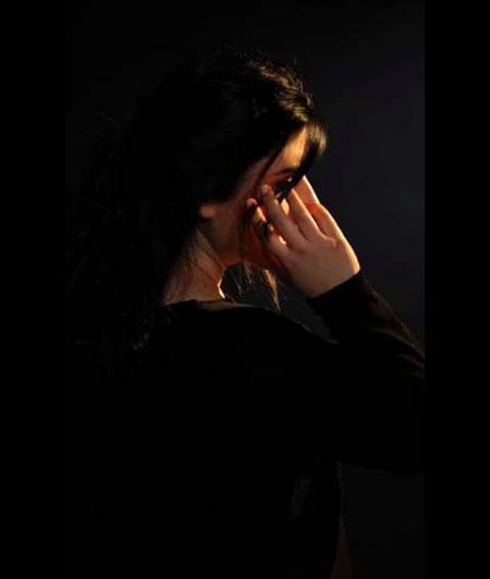 وہ والدین کی اکلوتی بیٹی تھی
سسرال والے کہتے ہیں.!💔
دیا ہی کیا ہے؟😞