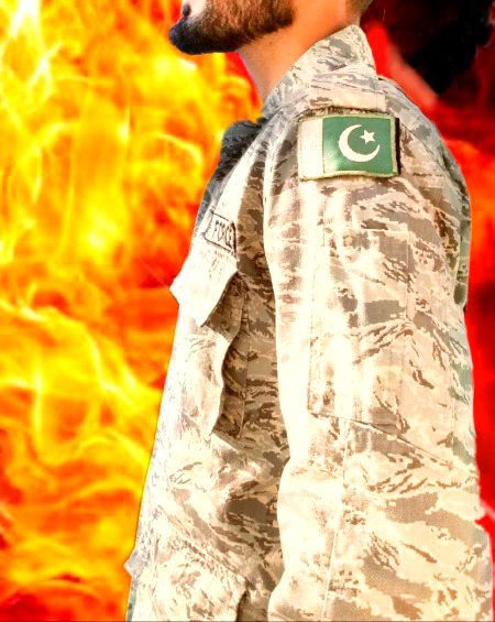 Tmhn koi aur dekhyyy
To jalta hy dil❤❤