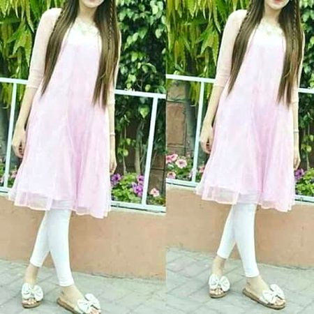 In k aanye sy joh AA jati Hy cherye py ronak🥰 woh smjhty hyn bemar kha hyn😔