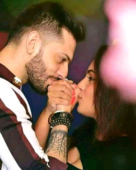 غضب کی خواہشیں ھیں
اس دل نافرمان کی
تم ہوتے۔۔۔ہم ہوتے
ہاتھوں میں ہاتھ ہوتے