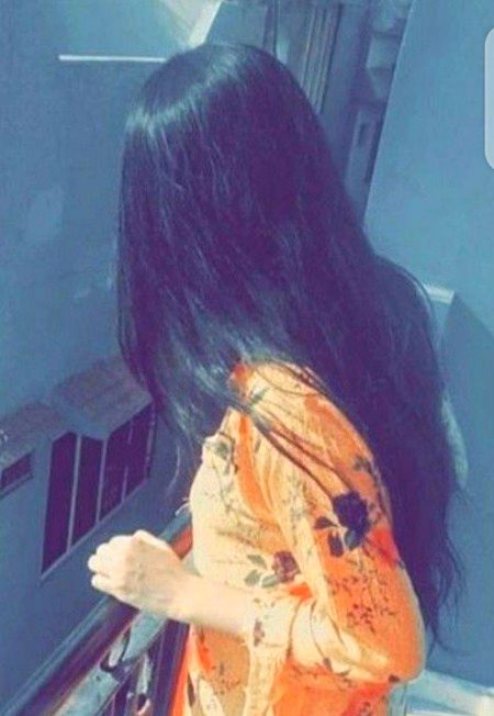 Janye kis rah sy aa jye woh aanye Wala😔hum ny her simt sy Dewar gerah rakhi Hy🥺