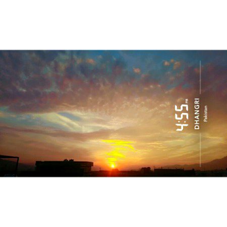 When the sun is setting, leave whatever you are doing and watch it.🌚