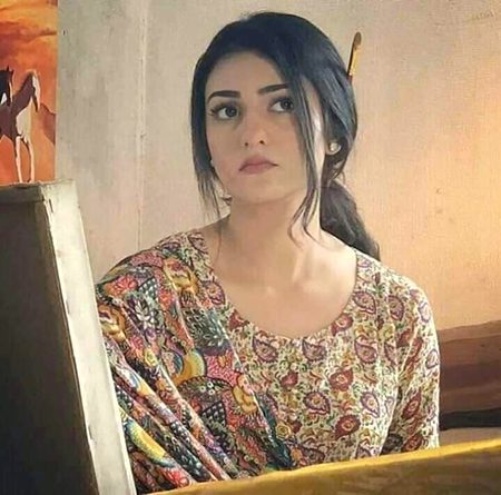 کیا حُسن تھا کہ آنکھ سے دیکھا ہزار بار
 پھر بھی نظر کو حسرت دیدار رہ گئ