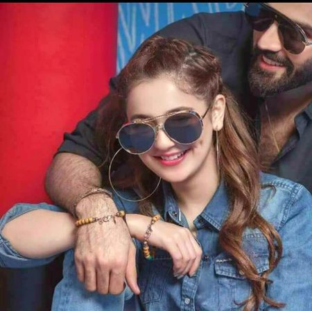 💕A ishq zara aehtram se paish aa 😍❤

💕ek ser phiry ki shehzadi hn me 🙈🙈👰