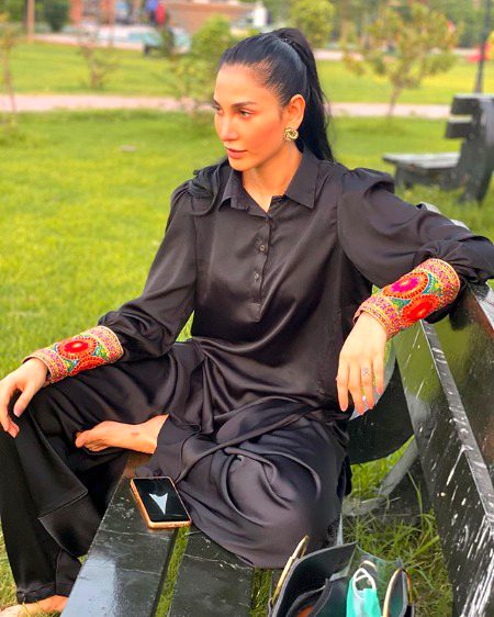 Pakistani Celebs image