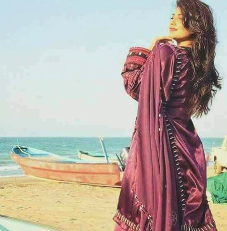 Kuch larkiyaa toh itni cute.a1 hoti hai😘 Ka unke liye cute word bhi kam par jata hai 😍 Example.d7  jo larki abhi ye status parh rhi aap use he dekh lo Hayyyeeee 😍

iffffi 😜😜😜😘😘😘😘