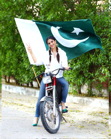 Pakistani Celebs image