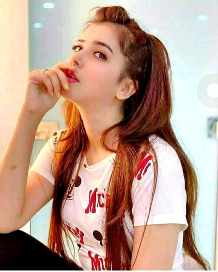 💕Hn zidi mizaj ac k khud se bhi lar paron.👑
💕Bt jb ana ki ho to....jhukti nhi hn me-✌️😎