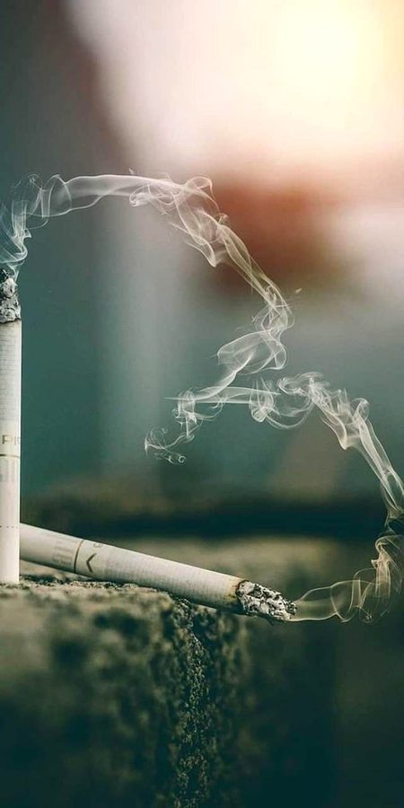 ﺩﻭﻧﻮﮞ ﮨﯽ ﺳﻠﮕﺘﮯ ﻫﯿﮟ ﻣﮕﺮ ﻓﺮﻕِ ﺗﭙﺶ ﻫﮯ۔
ﺣﺎﺳﺪ ﮐﯽ ﺟﻠﻦ ﺍﻭﺭ ﻫﮯ، ﻋﺎﺷﻖ ﮐﺎ ﺩﻫﻮﺍﮞ ﺍﻭﺭ