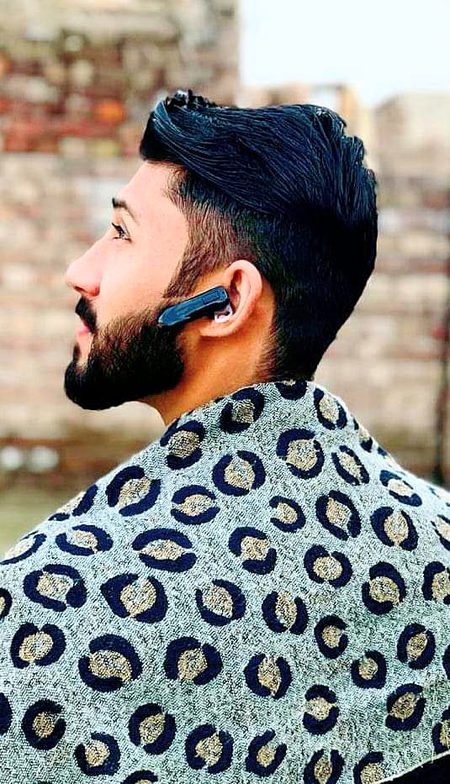 Sitaron sy agy hai aasman tera🌷