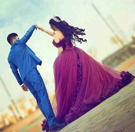 تیری دھڑکن سےزندگی کارشتہ ہے میرا💕
تو زندگی کا ایک اہم حصہ ہے میرا💕
یہ محبت تجھ سےصرف لفظوں کی نہیں ہے💕
تیری روح سے روح تک کا رشتہ ہے میرا