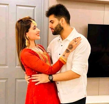 سنو۔۔۔۔
تم ایسے میری ہو جاؤ
جیسے میرا نام میرا اپنا ہے
💞💞