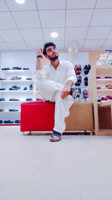 Is sy zyada haseen moat hogi nH🤫teri baaho me hm Mar sakyY🌹❣️