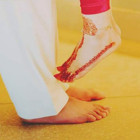 تمھارے پیروں کی___ خاک اُٹھا کر...
سُرمہ لگاوں ___تو مانو گے محبت ہے؟
❣️🔥👌