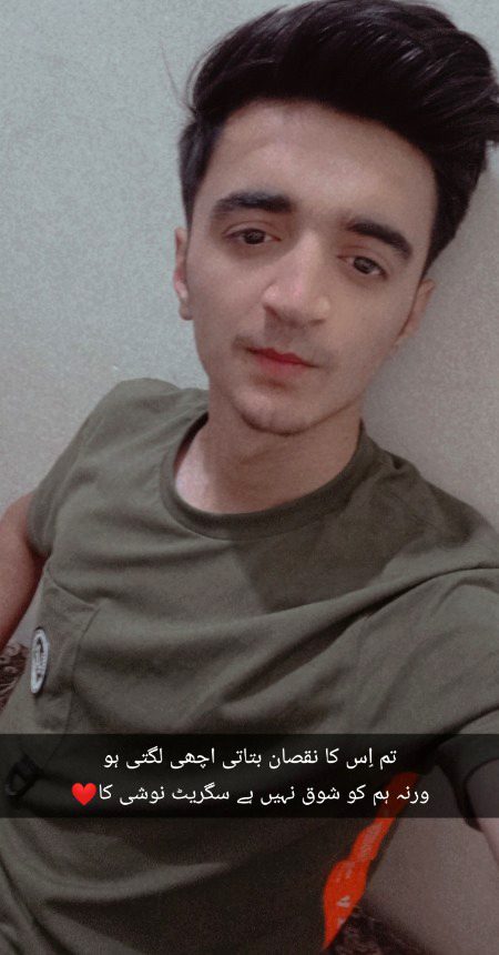 " میں وہ رنگ ہوں جو کہیں نہیں جچتا " ✨🖤