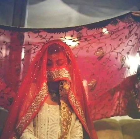 آخر اس کے دل پے کیا گزری ہوگی_💔

جب اس کا گھونگھٹ نا پسند شخص نے اٹھایا ہوگا_🥀