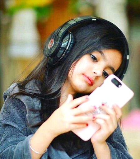 Aye Allah mai bht masoom hon meri masomiyt torhi km kr dyn