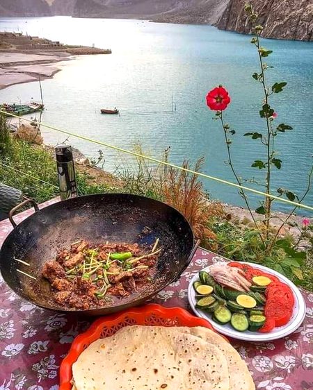 Beautiful mountain pakistan😍