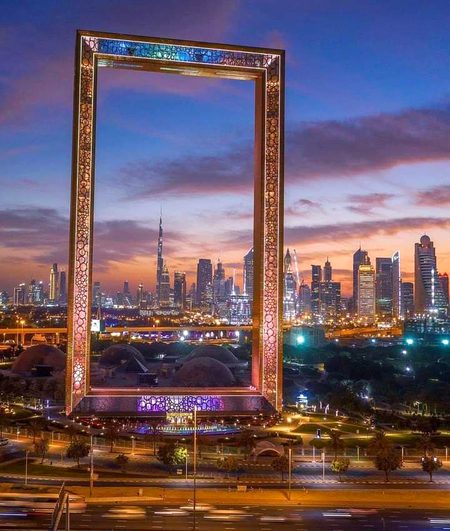 Night veiw of dubai,