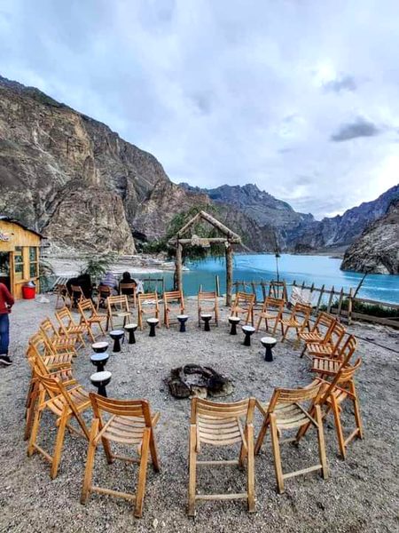 Attabaad lake hunza valley😍