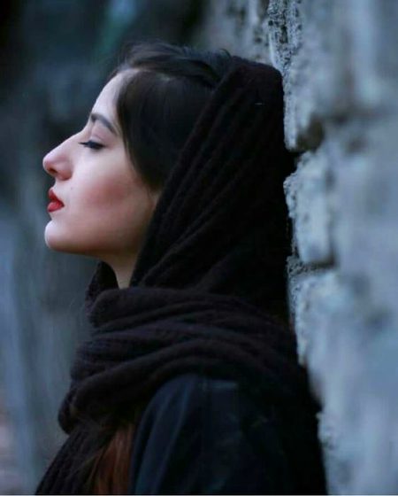 عزیز اتنا ہی رکھو کہ جی بہل جائے
اب اس قدر بھی نہ چاہو کہ دم نکل جائے🔥