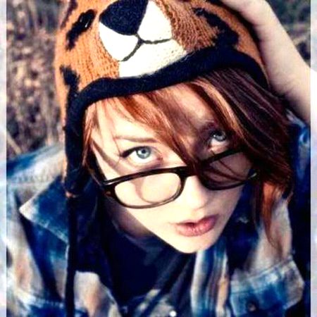 ::.Choti Choti"Bat se TKRAR na kiya kr"

mery hr MAZAQ ko DiL Pe na Lya kr...!!

  ::.Kya Pta kb 7 Chor jay ZiNDAGi...!!  

  ::.Jb Tk ZiNDA Hen Tb Tk  PYAR se YAD Kia Kr...