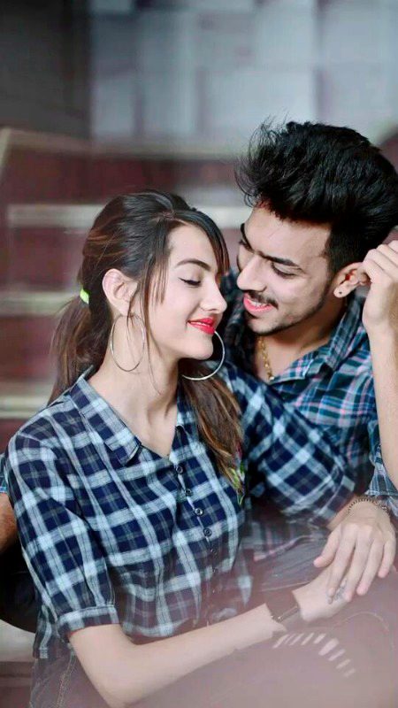 ___||•°😻🌸👑🦋

کـیـا ہـوا جـو زنـدگی الجـھ سی گئـی ہے🥀🤎
ہـم بـھی مـسکـرا کـے سـلجـھا لـینگـے😇💞