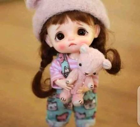 بڑی بہن سے تمیز سے بات کرو.
چھوٹے بھائی سے آرام سے بات کرو. تو بھئی میں  کون ہوں ☺😍😔