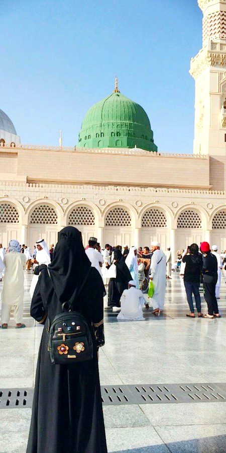 اک کیف سا تم روح میں محسوس کرو گے 
بولو تو صحیح محبت سے اک بار محمد ﷺ❤
صَلَّى اللّٰهُ عَلَيْهِ وآلہ وَسَلَّم💕