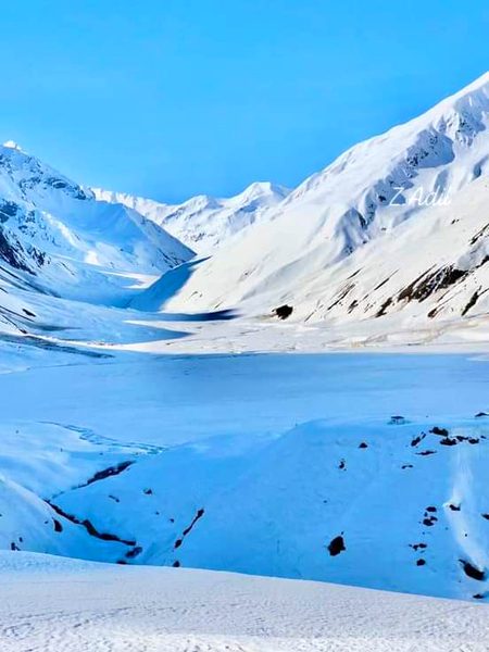 Saifulmalook lake pakistan😍