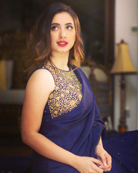 Stunning look of Komal Aziz😍