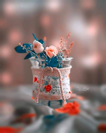 مومن پر تین احسان کرو۔۔۔۔
نفع نہیں کر سکتے تو نقصان نہ کرو۔۔۔۔ 
تعریف نہیں کر سکتے تو برائی نہ کرو۔۔۔۔ 
خوشی نہیں دے سکتے تو رنجیدہ نہ کرو۔۔۔۔