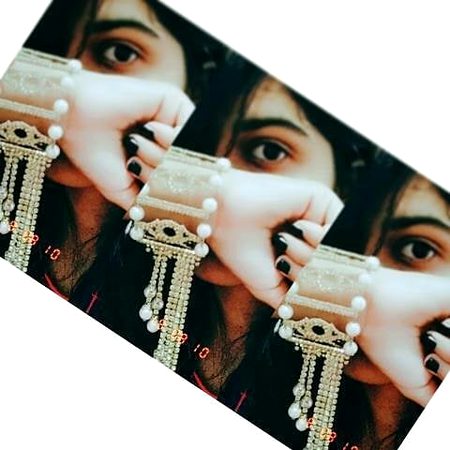 وفاؤں کے گن گانے سے بہتر ہے 🙂
جوپسند ہےاس سہ نکاح کرو❤️