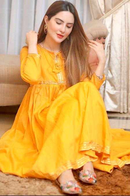 Pakistani Celebs image