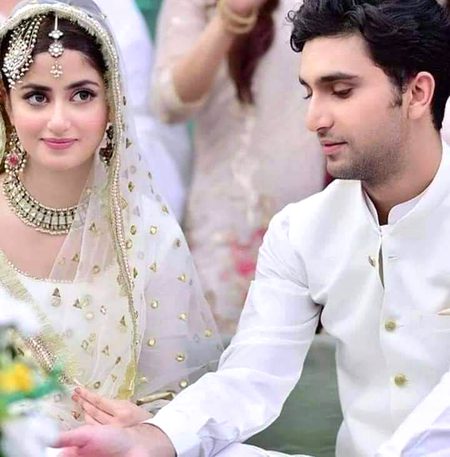 💕Wo acha he to bhtr ,wo bura he to phr bhi qabool💕 
Mizaj e ishq me aib yar ni dekhy jaty ❤️😍