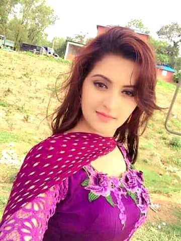 Dosto kesi lg rhi hn plz like KR do 🙈