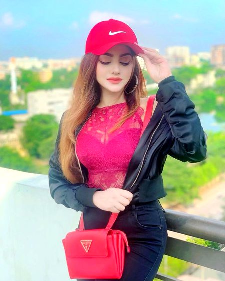 Aj Me UPar👆asmaan nechee👇aj Mee Ageee💃💃Zamana He Peache🚶🚶🚶