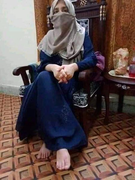 تجربہ ایک ہی کافی تھا عبرت کے لئے...  
میں نے دیکھا ہی نہیں عشق دوبارہ کرکے...'!