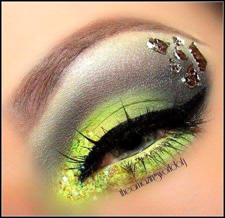 Nice eyes makeup😍😍😘