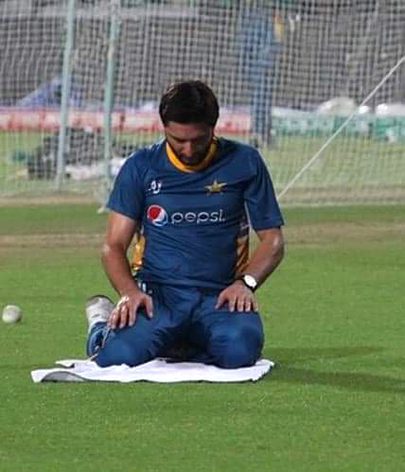 Man of the tournament in 2007 wc 
Single handedly won t20 wc 2009
Took the null  team to semifinal in 2011 wc & most leading wicket taker 
Only person for Pakistan in 2016 wc who got motm award in wc was Afridi

Champion
Biggestmatchwinner
BoomBoomAfridi