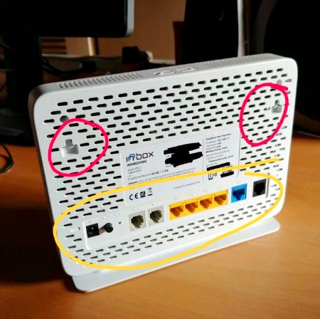 Perfectly hides Cable in the wall