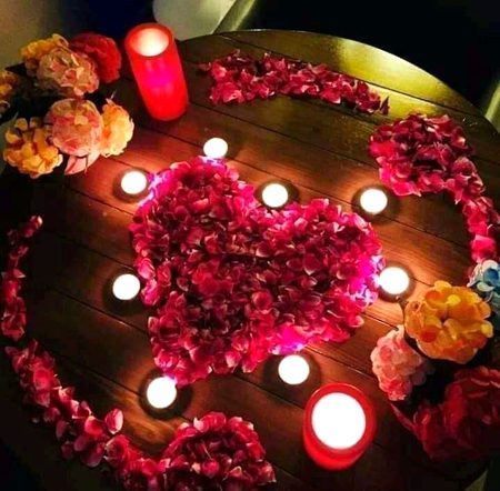 رشتے نبھانے کے لیے_____🥀
وعدے یا قسموں کی ضرورت نہیں...❤️
دو خوبصورت دل ہو____🥀
ایک اعتماد والا دوسرا احساس والا..❤️